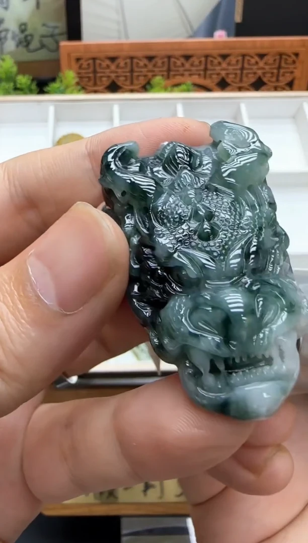 翡翠挂件未镶嵌A货翡翠多样性孤品