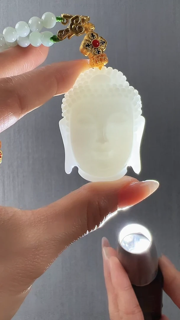 颈饰未镶嵌翡翠佛头