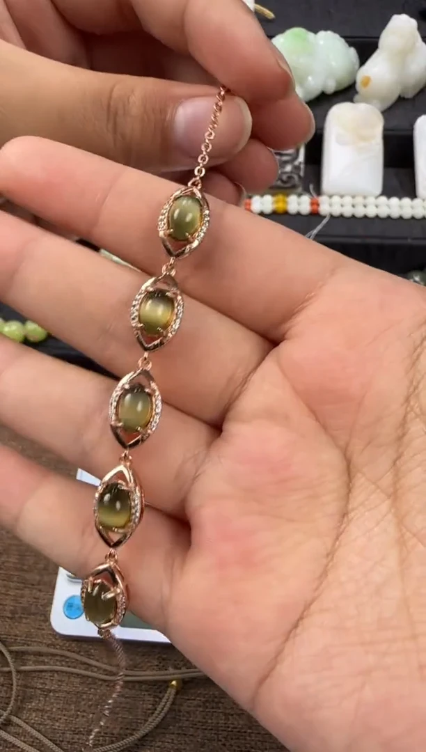 未镶嵌手链和田玉手链