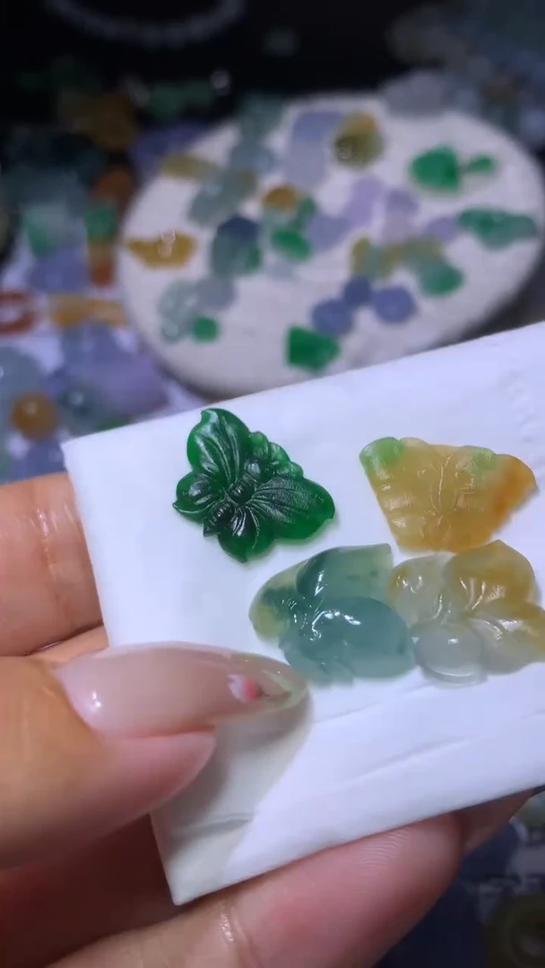定制翡翠未镶嵌MXX010491