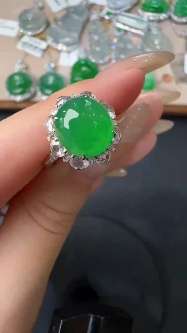 【闪购商品】翡翠戒指18K金镶嵌戒指63