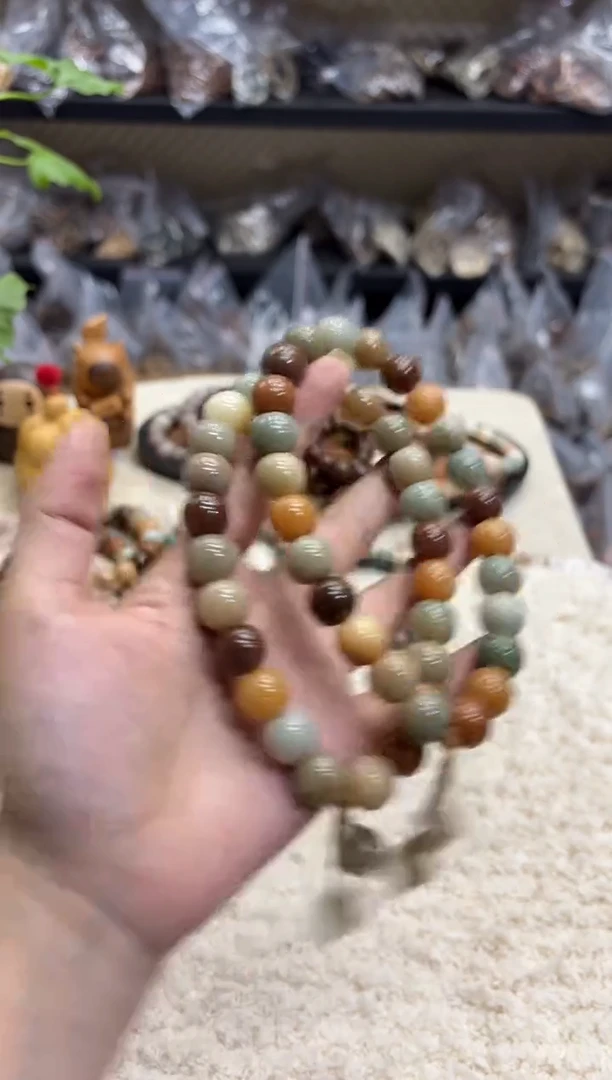 菩提根/象牙果手串18瑕疵（837）