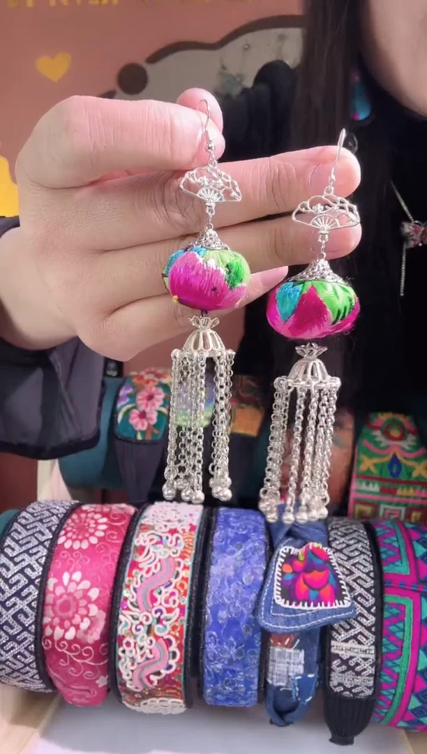 织绣非遗手工苗绣刺绣耳环39