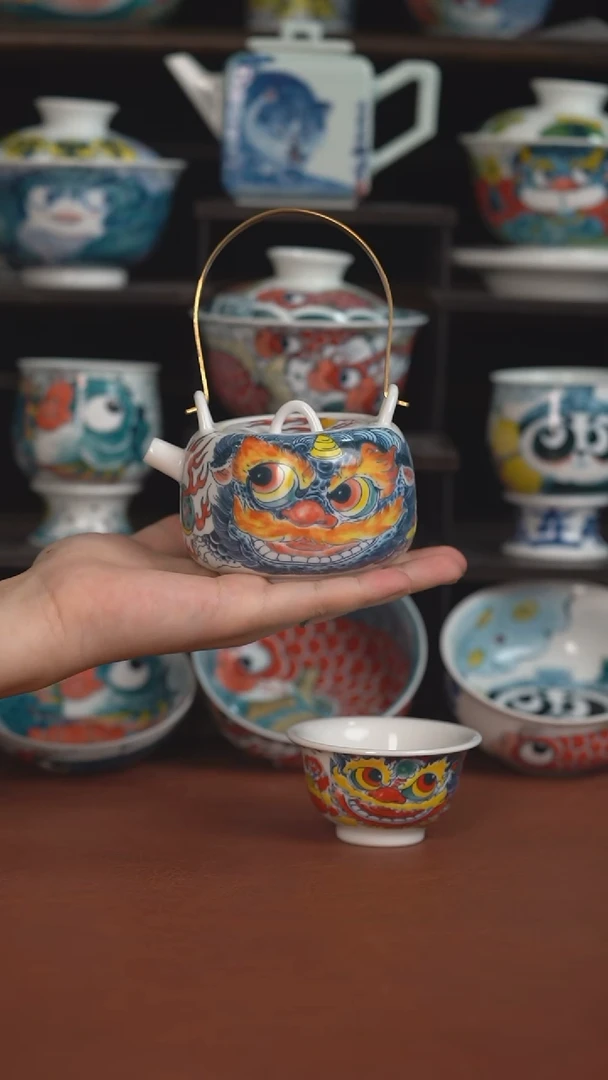 昨明醒狮提梁壶（宠粉福利 ）