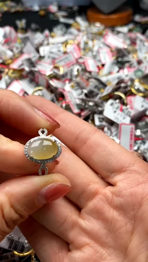 【闪购商品】翡翠戒指银S925镶嵌66666666      4