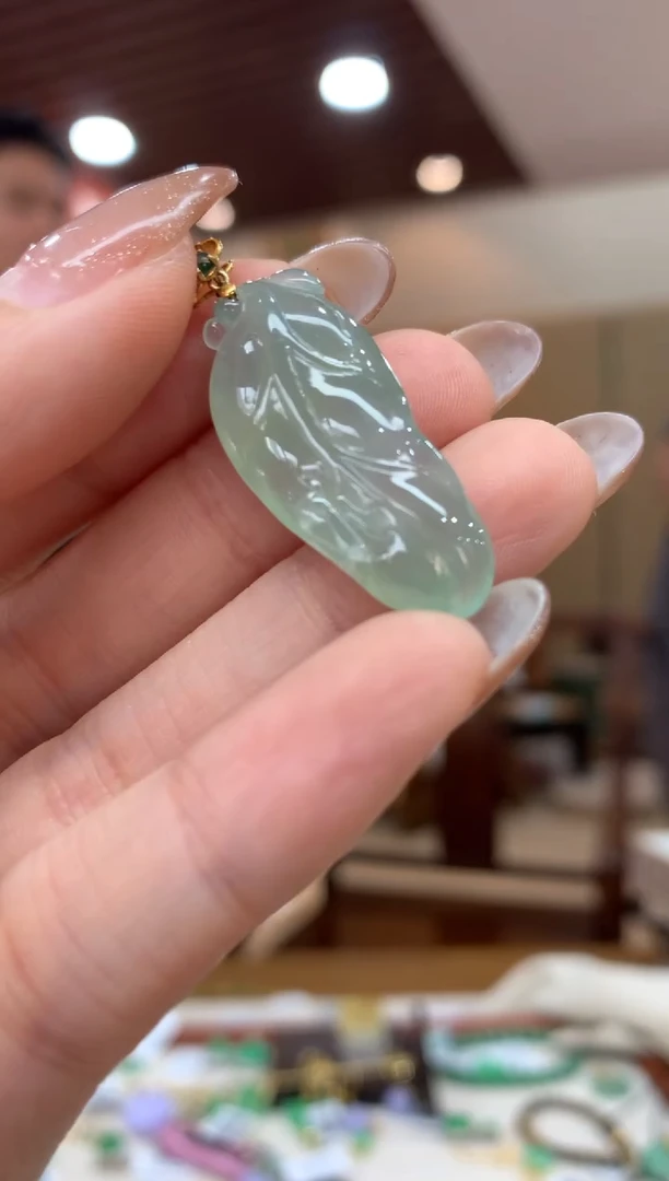 吊坠(不含链)18K金镶嵌翡翠叶子