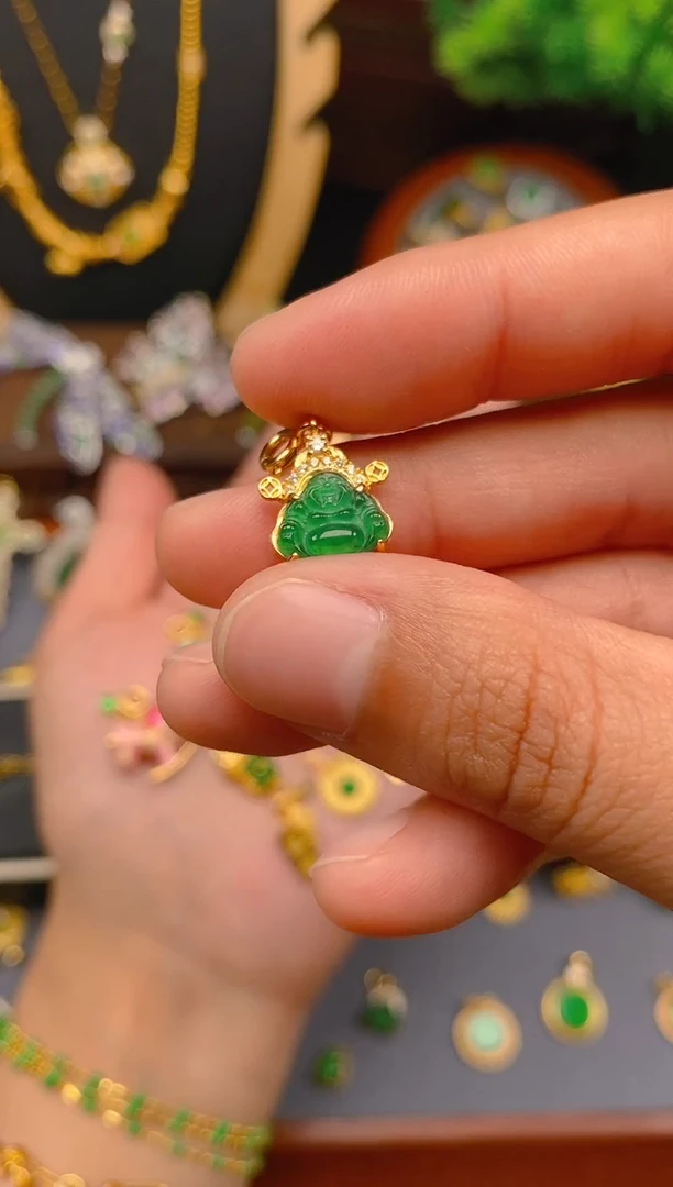 【闪购商品】翡翠吊坠(不含链)银S925镶嵌金色财神佛公