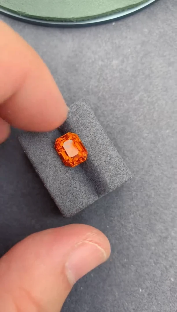 裸石彩色蓝宝石5ct 橘色蓝宝石