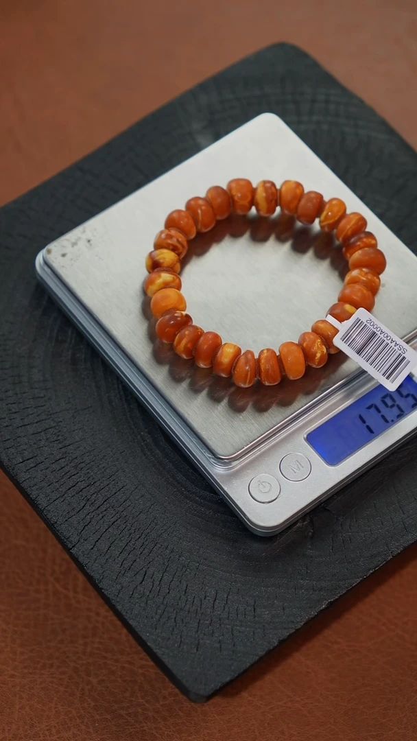 未镶嵌琥珀珠宝奇石139