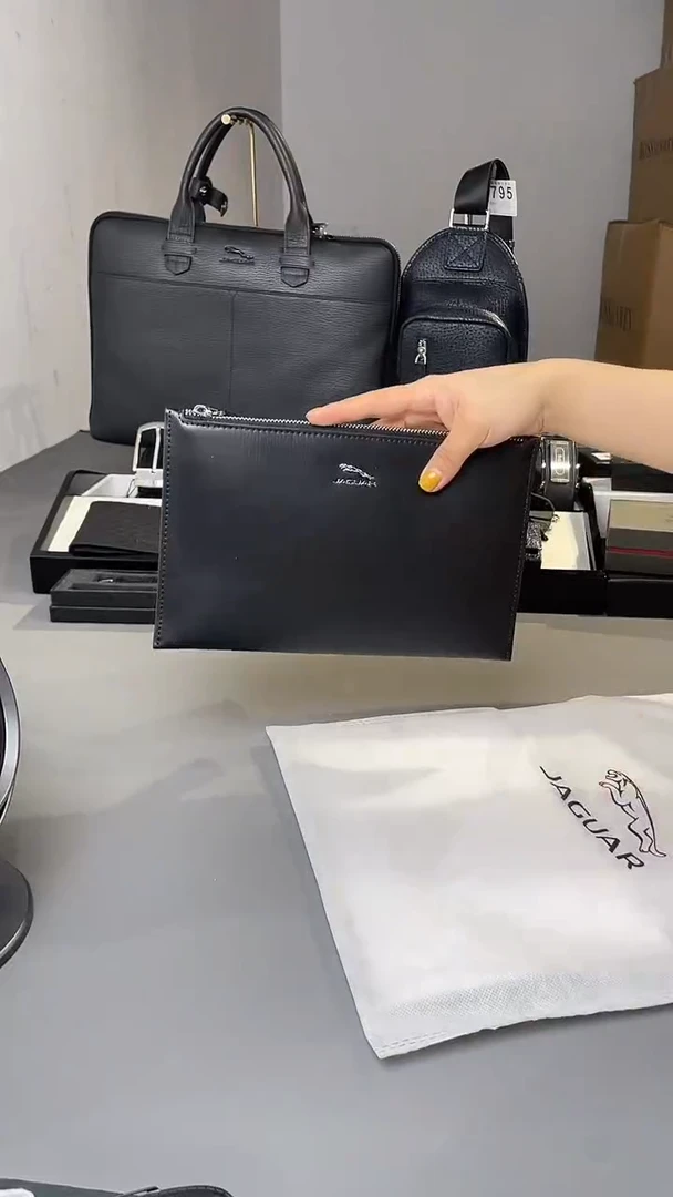 牛皮（革）韩爵绅士包包皮具798