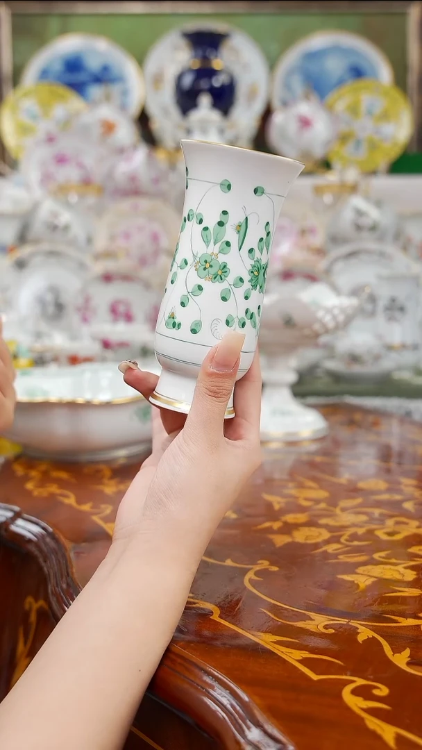 摆件娜娜中古瓷器如图所示62