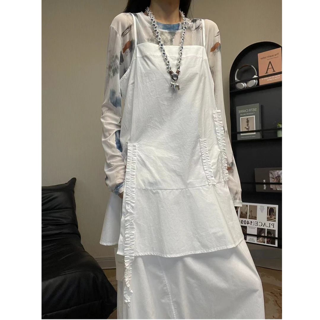 开叉花边飘带吊带连衣裙