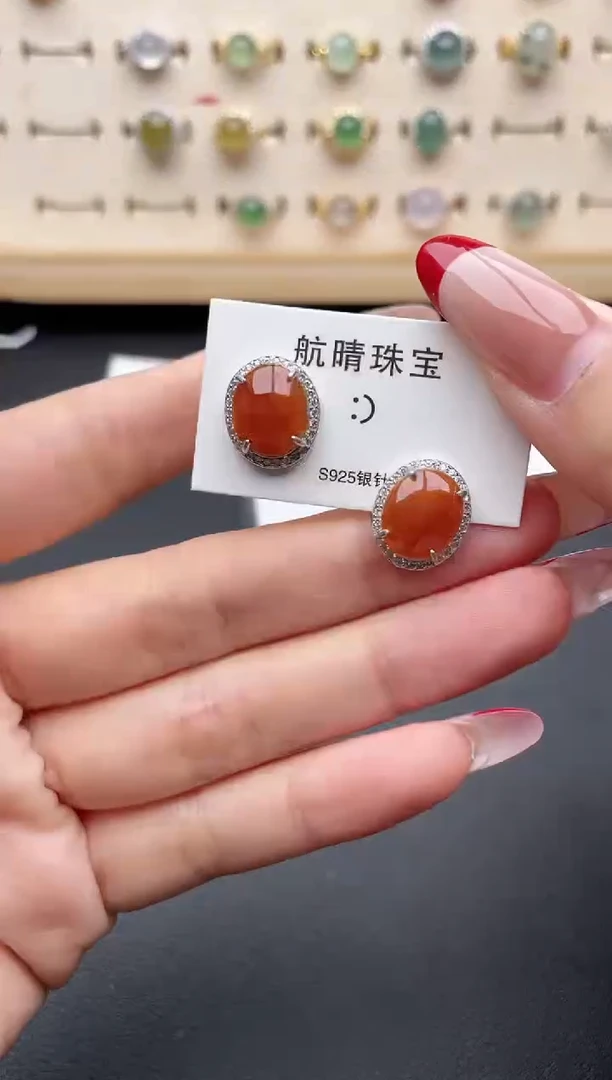 【闪购商品】翡翠戒指银S925镶嵌一物一证一礼盒