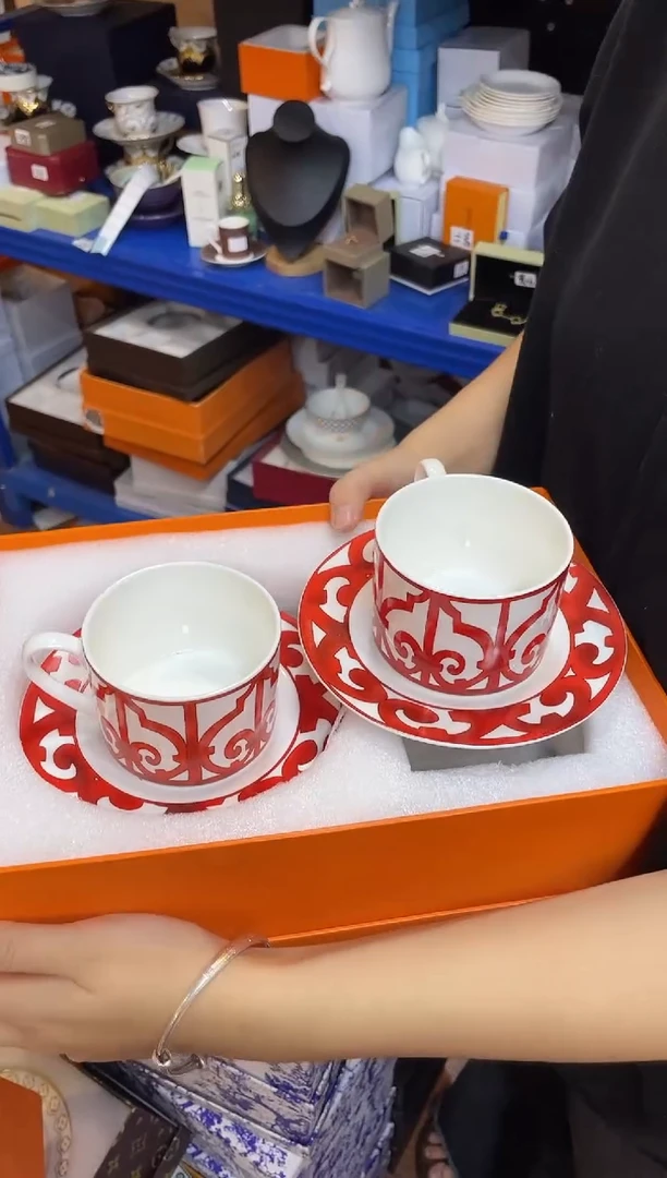 杯鸿辉家品牌瓷器，京东包邮！