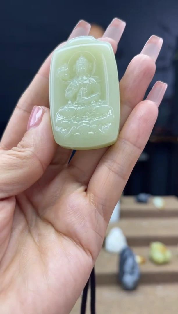 颈饰未镶嵌和田玉1