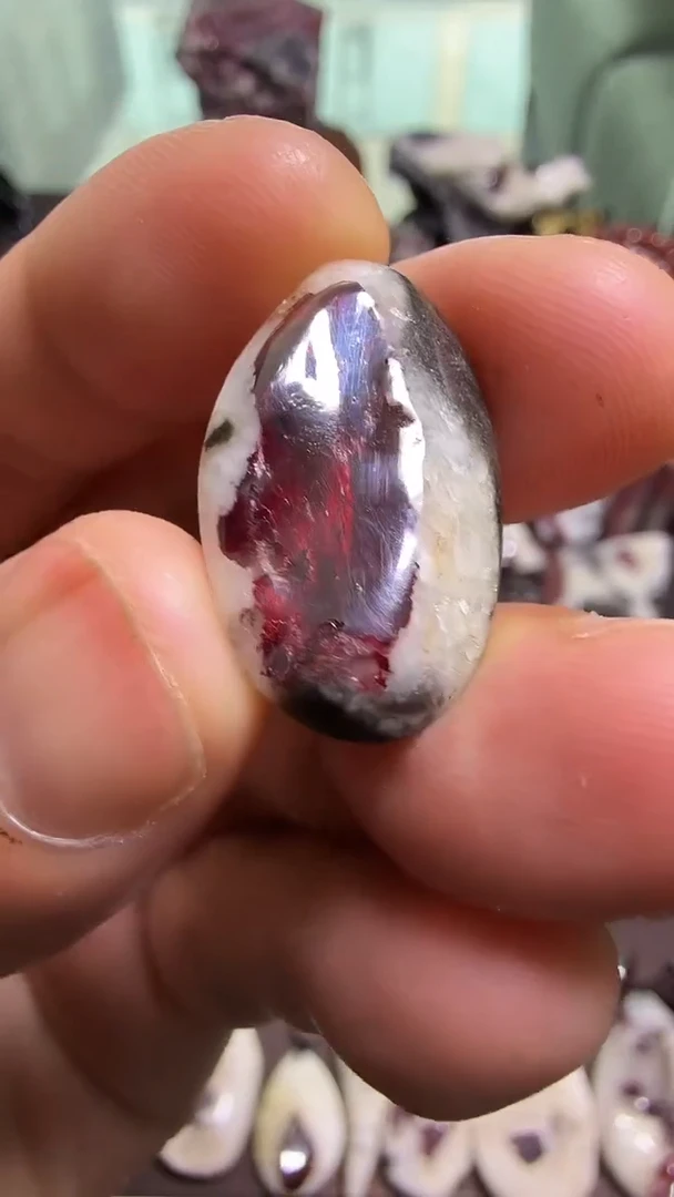 天然辰砂大晶砂随行吊坠