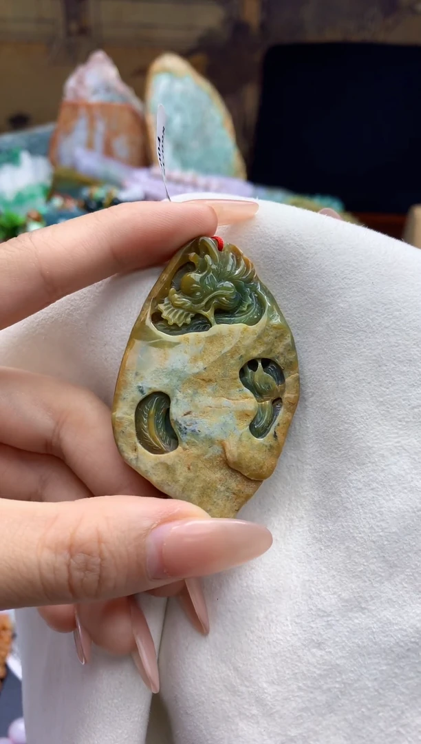 颈饰未镶嵌翡翠天然A货翡翠