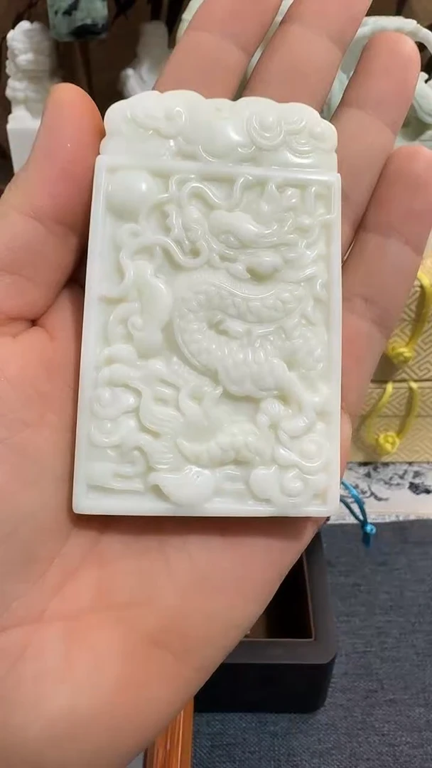 未镶嵌挂件蓝田玉（蛇纹石化大理石玉）蓝田 大龙牌