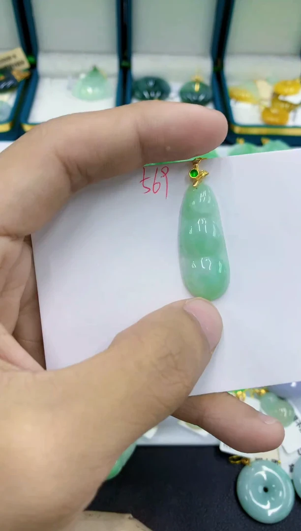 颈饰未镶嵌翡翠11111111
