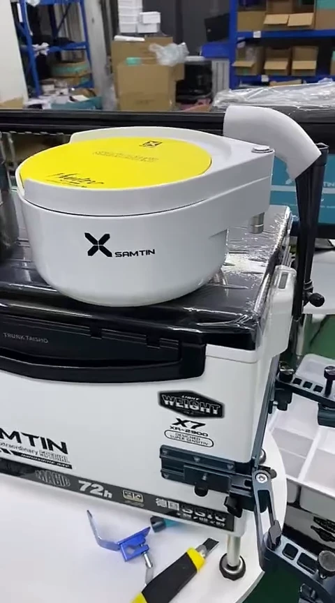 雷 臣加深拉饵盘白色