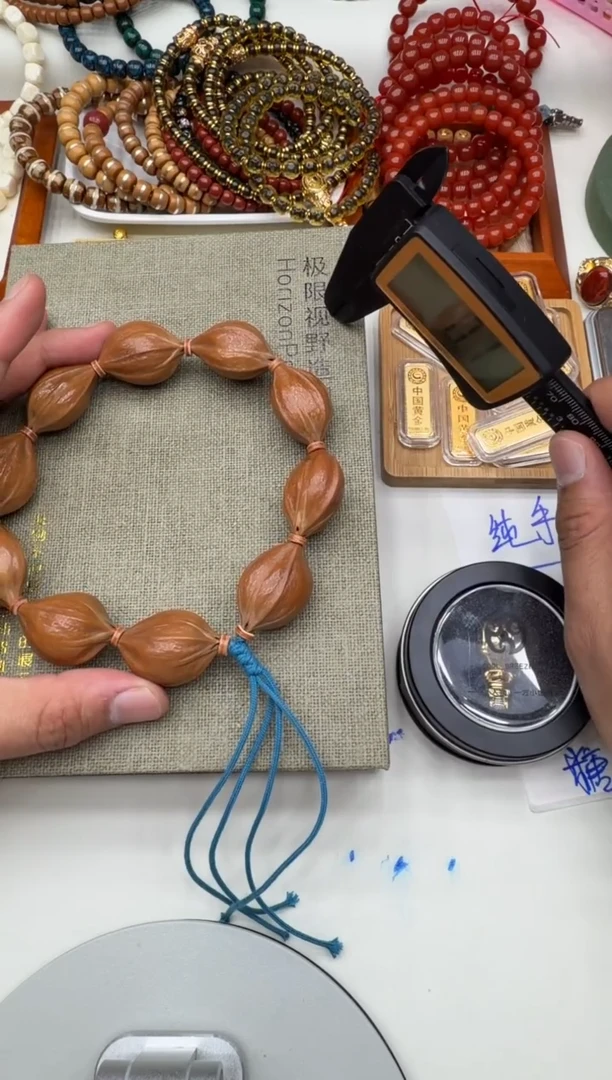 手串橄榄核四花大尺寸套盒