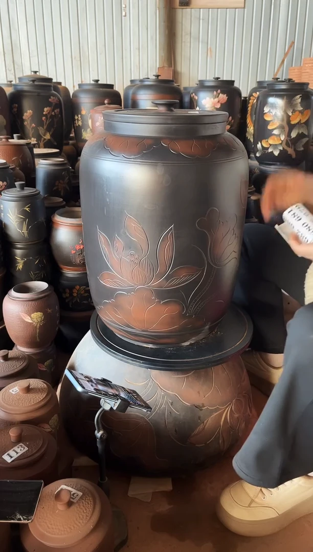 【闪购商品】壶瑕疵茶缸 高51cm 内地小裂 674