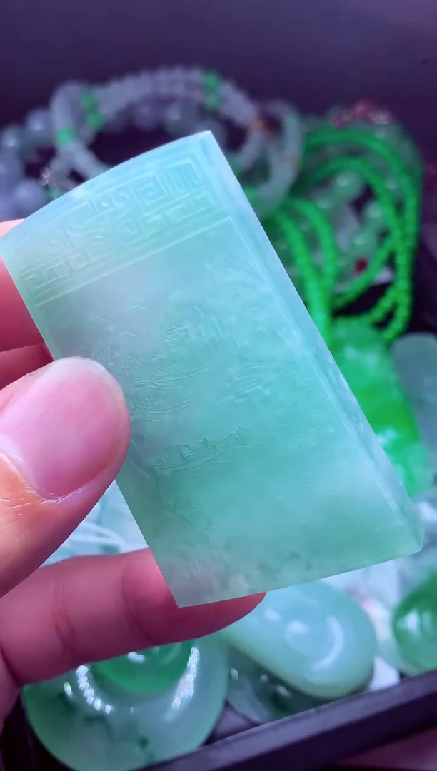 未镶嵌定制翡翠峰*#翡翠毛货定制