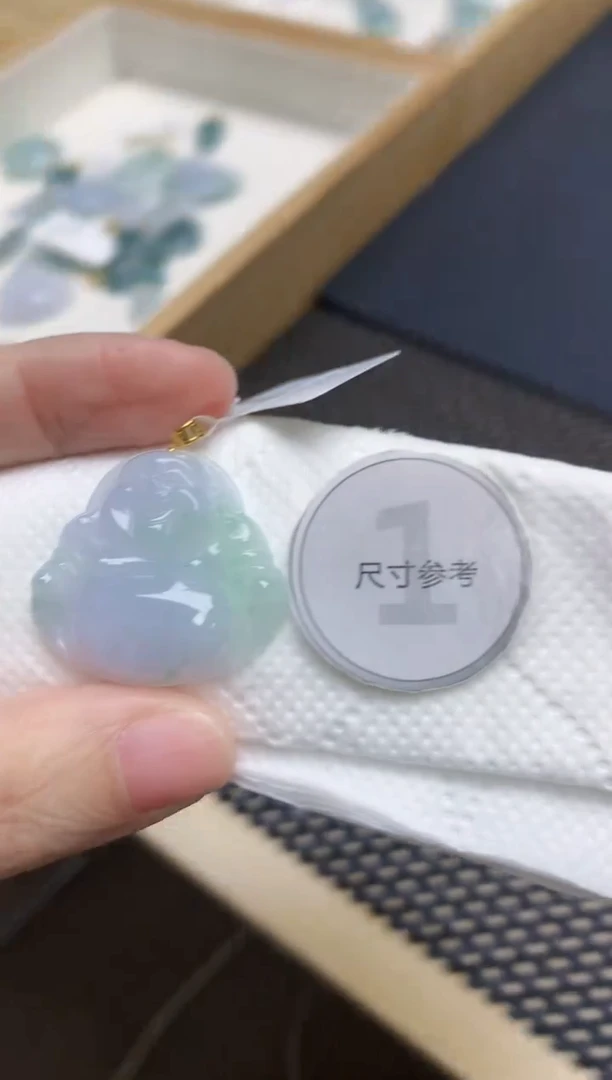 颈饰18K金镶嵌翡翠天然缅甸A货翡翠