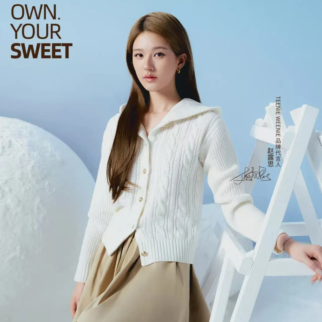 TEENIEWEENIE 25冬款女落肩袖常规休闲慵懒风TTCK254TC7E