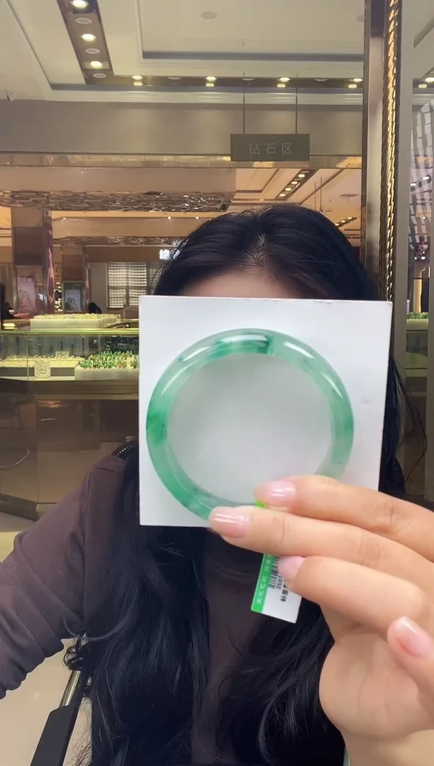 未镶嵌手镯石英质玉74