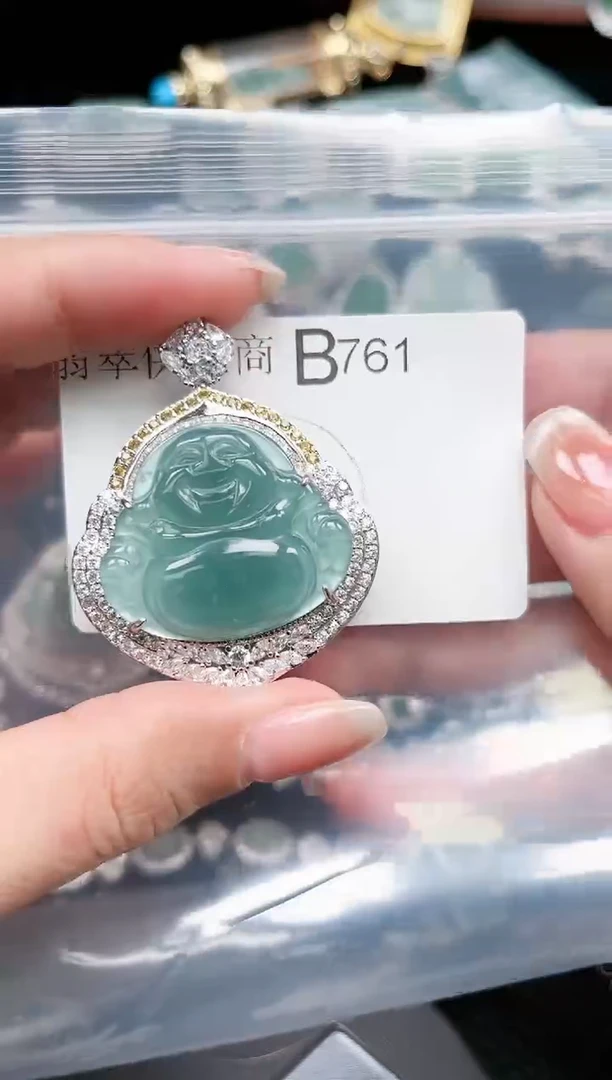 【闪购商品】翡翠颈饰未镶嵌761赠皮绳