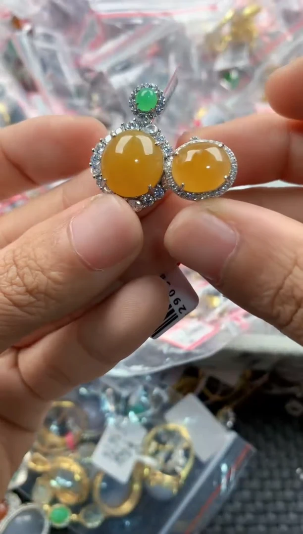 银S925镶嵌戒指翡翠333               4