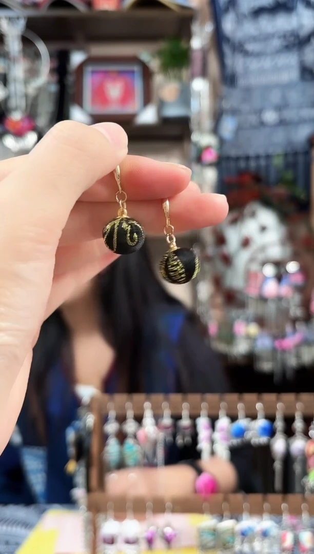 织绣民族风非遗老绣饰品517