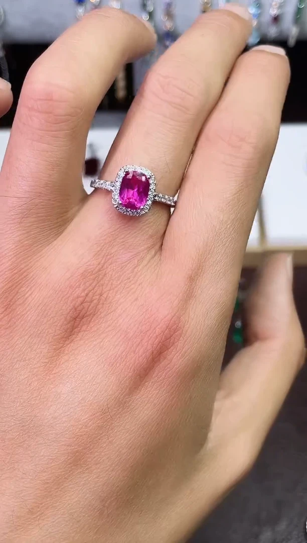 足铂镶嵌合成（培育）红宝石戒指/指环热粉戒指