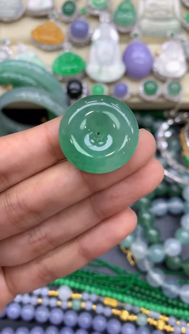 翡翠未镶嵌颈饰549-中国好珍宝