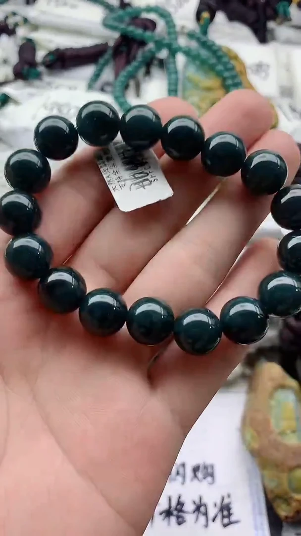 翡翠未镶嵌颈饰8888888888