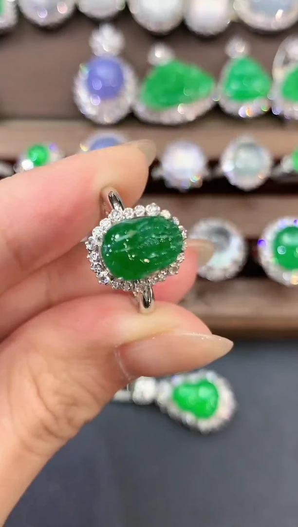 翡翠戒指18K金镶嵌q12