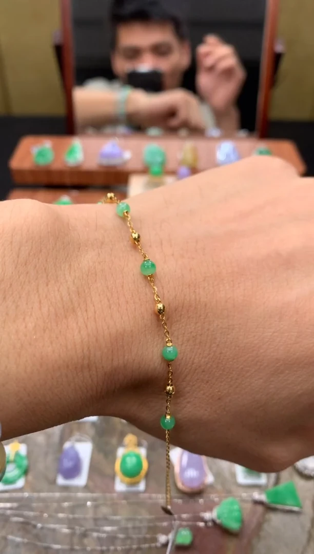 18K金镶嵌手链翡翠手链