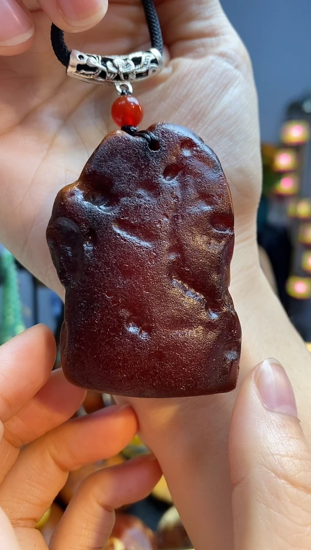 琥珀颈饰未镶嵌吊坠