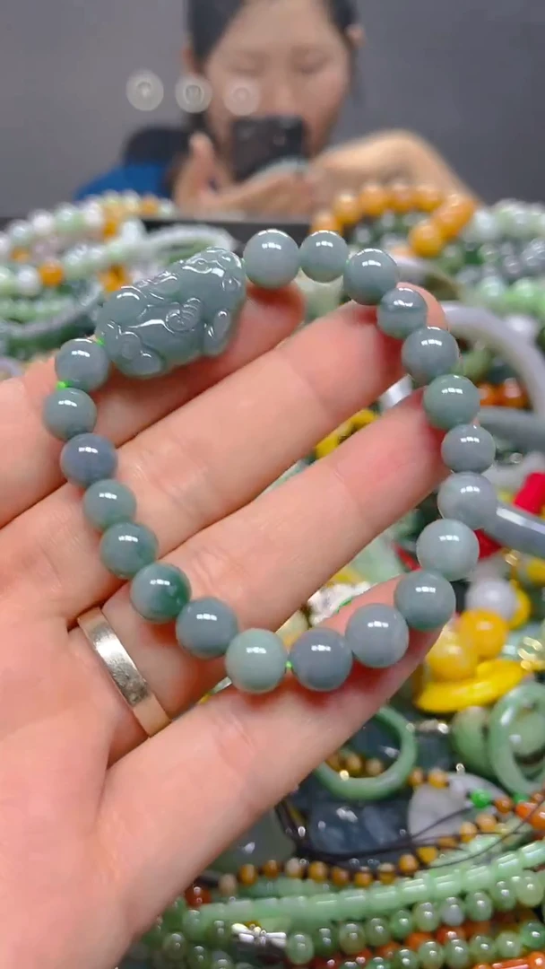 颈饰未镶嵌翡翠7mm/ C /翡翠A货，一件也是批发价