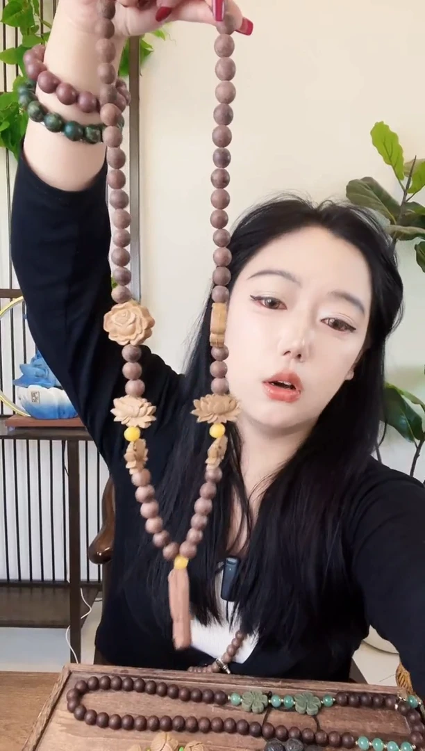 泥塑龙涎加参茸加金颜茉莉 的脖挂