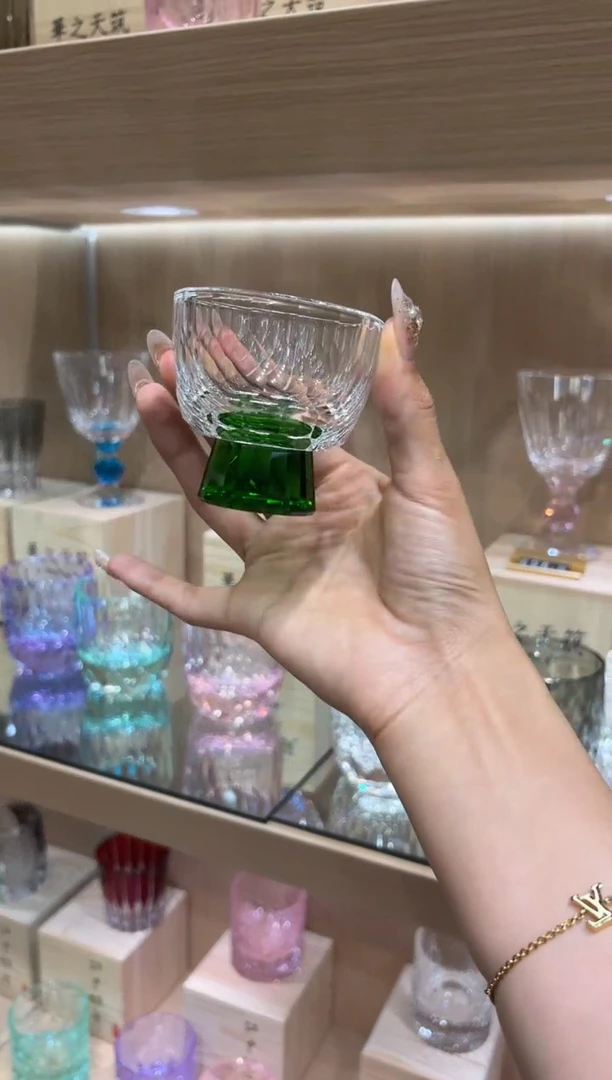 绿色闪烁茶杯  买一送一