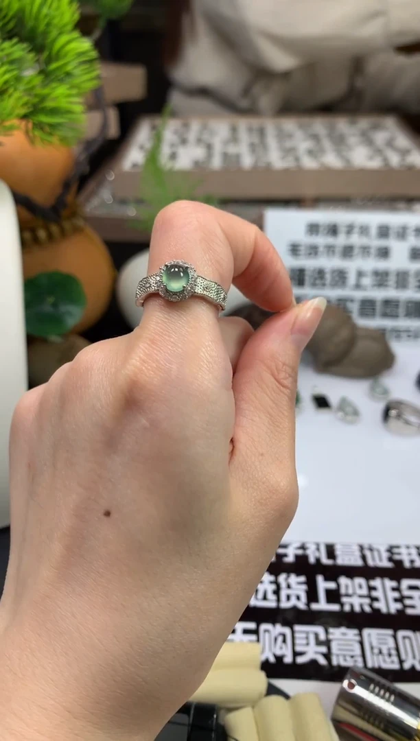 未镶嵌戒指翡翠苏*---115040