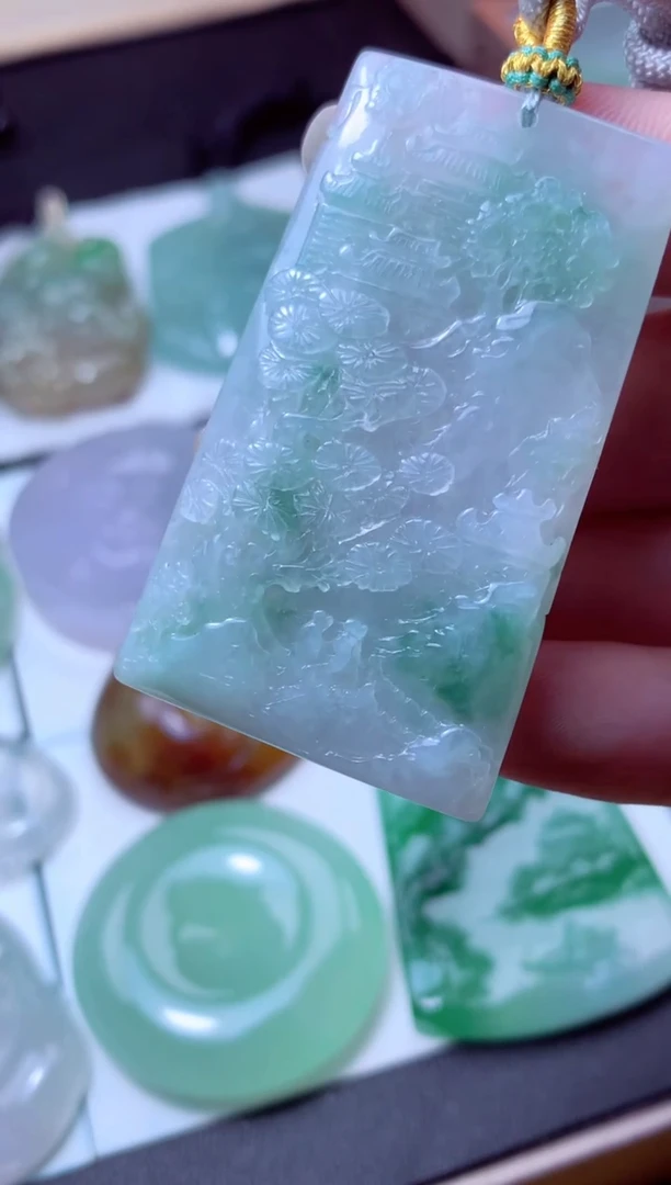 颈饰未镶嵌翡翠天然A货翡翠