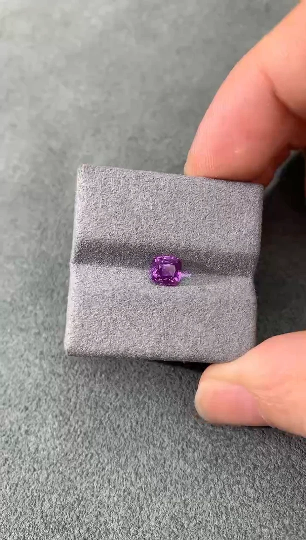 裸石彩色蓝宝石无烧 1.02CT