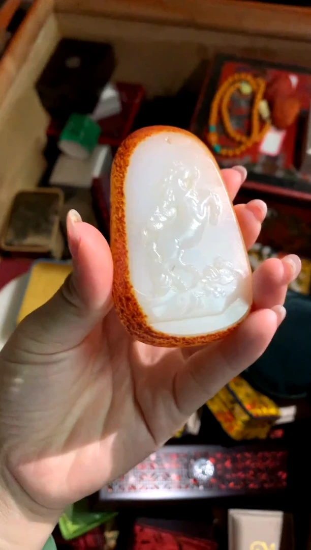 颈饰未镶嵌和田玉（子料）润玉潭精品专属摆件