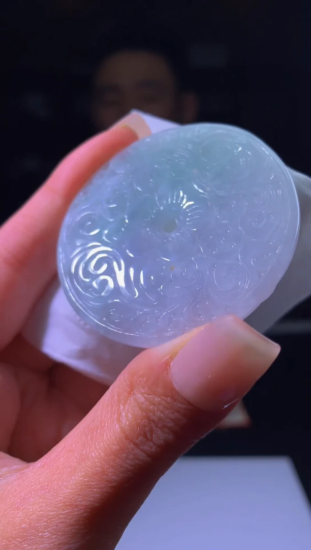 翡翠未镶嵌颈饰净货