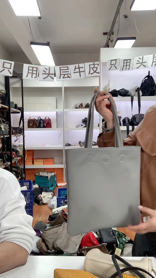 头层牛皮清货真皮  小托特灰色