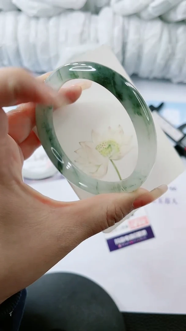 【闪购商品】石英质玉手镯未镶嵌多样性发货L420-63