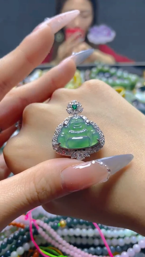 颈饰未镶嵌翡翠/E/翡翠A货，一件也是批发价